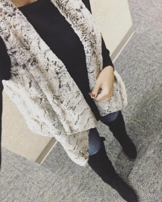 Chaleco The Limited Mujer Talla XS Pequeño Imitación Piel Marrón Frente Abierto Asimétrico Foto 1 de 4