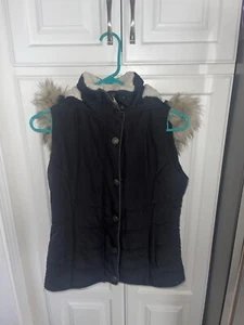 Aeropostale Black Puffer Vest Faux Fur Detachable Collar Womens XS - Picture 1 of 4