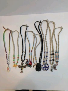 Konvolut 9 selbstgemachte Hanf verschiedene Halsketten Boho Hippie - Bild 1 von 12
