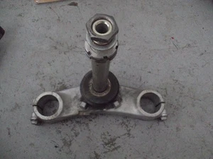 97 98 99 00 Suzuki GSXR GSX-R 600 triple árbol inferior TT - Imagen 1 de 2
