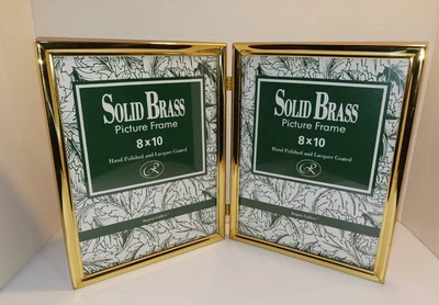 Regent Gallery 实心黄铜 8 x 10 英寸铰边双相框 — 第 1/4 张图片
