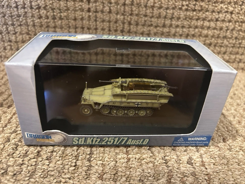 Dragon Armor 1:72 Sd.Kfz.251/7, Ausf D, Panzer Lehr, So. Normandy 1944 No. 60306 - Image 1 of 4