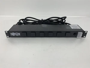 Tripp-Lite RS-1215-RA 120V 15A 1U Rackmount 12-gniazdowa jednostka rozdzielcza mocy - Zdjęcie 1 z 4