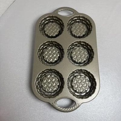 Nordic Ware Shortcake Baskets Pan Non-Stick Cast Aluminum 3-Cup Cake Mold USA - Image 1 of 4