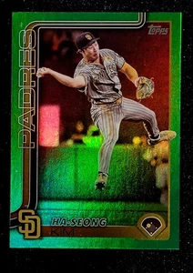 2025 Topps Series 1 Ha-Seong Kim #175 Green Parallel /99 - Picture 1 of 2