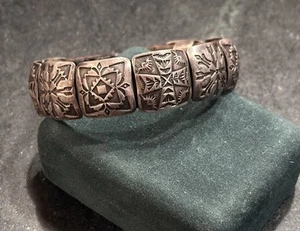 Bracciale Michael Montano concho in pelle sterling stampato a mano, Navajo vintage - Foto 1 di 9