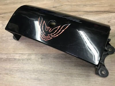 1993-2002 Pontiac Firebird WS-6 Trans Am GM lanterna traseira acabamento central C-G - Imagem 1 de 4