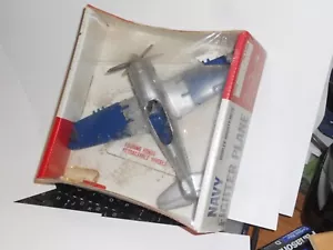 1950 HUBLEY NAVY FIGHTER AIRPLANE METALLO 8" CAMPATA & SCATOLA ORIGINALE & MAI USATO SIGILLATO - Foto 1 di 4