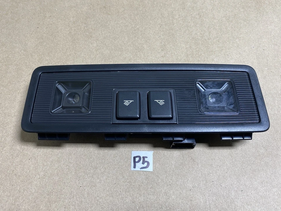 Luz de lectura interior domo trasero Volkswagen GTI 2015-2019 LED 5G0947291K P5 Foto 1 de 4