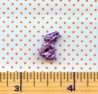 Casa de Muñecas Miniatura Tamaño Sue's Lámina Cubierta Conejito de Pascua LAVANDA Foto 1 de 2