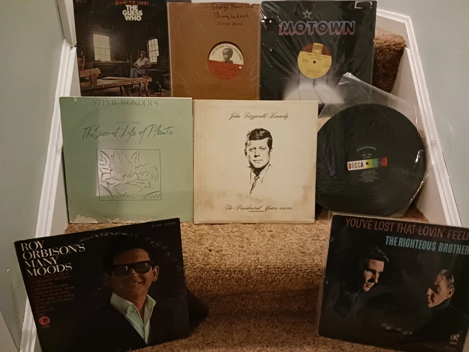 1960's Lot of (9) LPs, Rock GUESS WHO GEORGE HARRISON ROY ORBISON STEVIE WONDER Foto 1 de 4