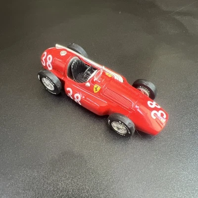 Ferrari 553 Squalo #38 escala 1:43 Brumm - Imagem 1 de 3
