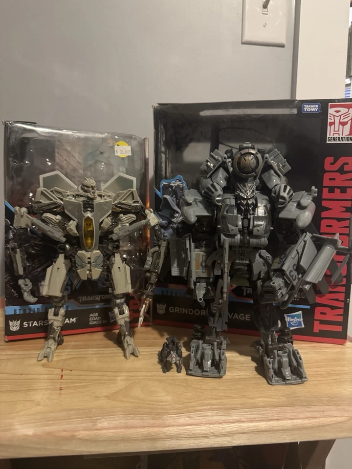 Transformers Studio Series Grindor y Starscream Foto 1 de 4