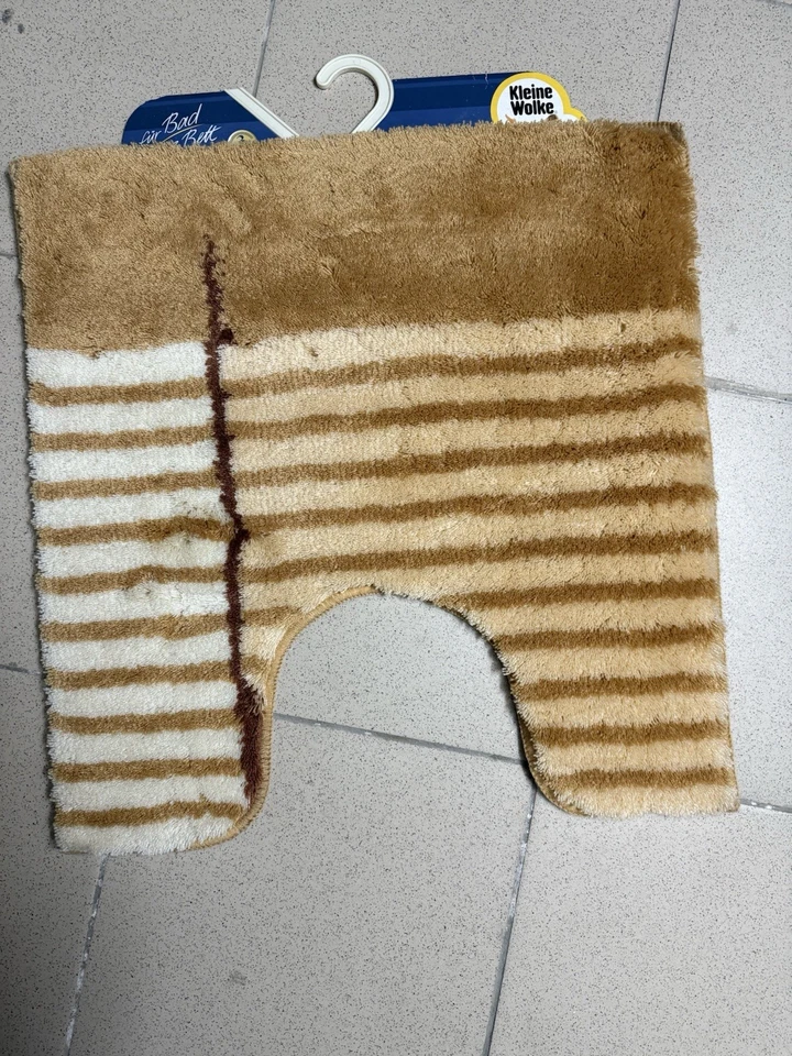 Kleine Wolke  WC-Vorleger mit Ausschnitt 55x55cm. - Bild 1 von 1