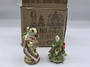 NOS Vinatge Kaldun & Bogle Santa & Christmas Tree Salt & Pepper Shakers - Picture 1 of 4