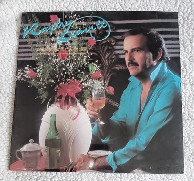 Raphy Leavitt Y Su Orquesta La Selecta - Se Solicita Un Cariño LP - Image 1 of 4