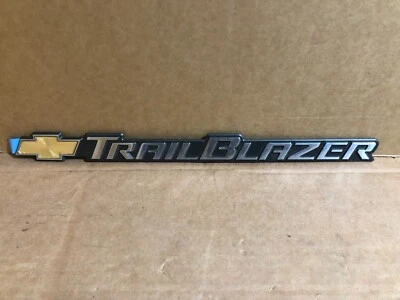 OEM 2002-2004 Chevy Trailblazer 1x Emblem Badge Logo Front Door Decal ** - Image 1 of 2