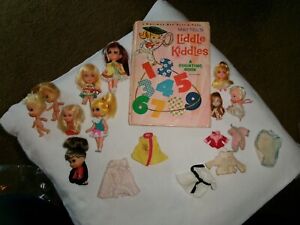 1966 "LIDDLE KIDDLES" COUNTING BOOK, LOTS OF DOLLS, CLOTHES-AS IS CUTE! UNMARKED