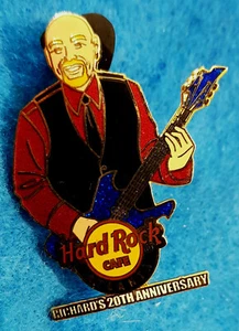 ATLANTA MANAGER RICHARD RICE 20th ANNIVERSARY GUITAR Hard Rock Cafe PIN LE100 - Bild 1 von 1
