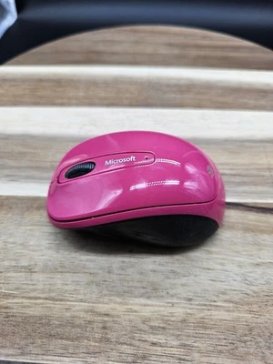 Microsoft Wireless Mobile Mouse 3500 (Model 1571) – Pink – 2.4GHz USB Wirele - Image 1 of 4