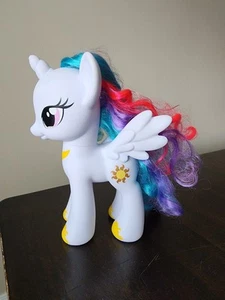 My Little Pony Hasbro 2013 Princess Celestia 8" white vinyl Alicorn - Picture 1 of 16