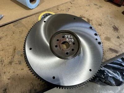 Volante de cabeza plana Ford & Mercury 1949-1953 repavimentado para embrague Borg & Beck Foto 1 de 3