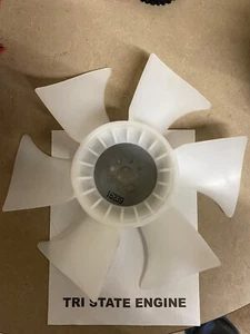 Ventilador de refrigeración Kubota original OEM 16239-74110 D1005 D1105 D902 V1505 D722 - Imagen 1 de 3