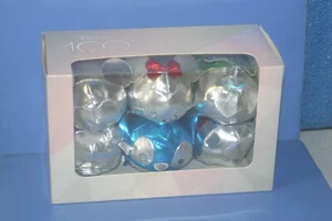 Tsum Tsum Disney 100 anni platino 6 mini peluche bambola cofanetto D100 Topolino Pooh - Foto 1 di 15
