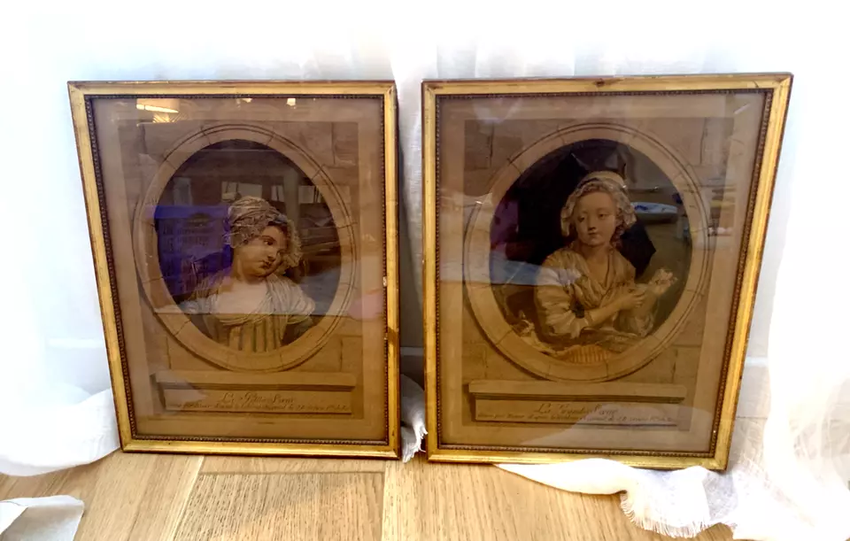 Paire de gravures anciennes 19ème "la grande et petite sœur" d'après JB Greuze - Photo 1/4