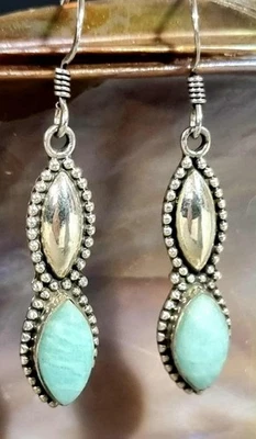 Pendientes colgantes de amazonita de plata de ley con sello de cuentas de marquesa de 3,5 cm Foto 1 de 4