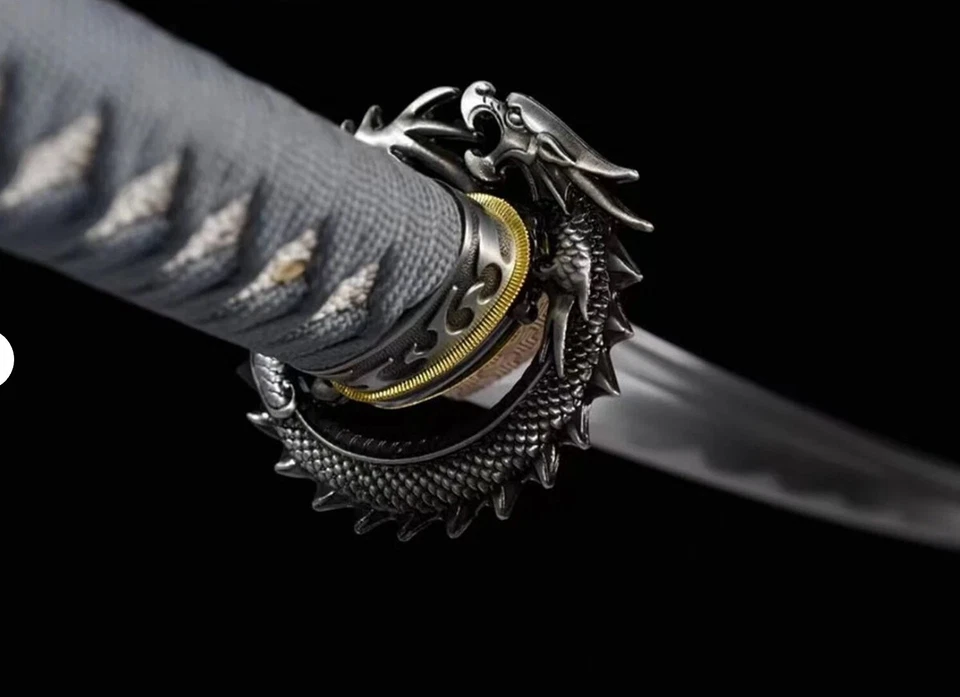 Espada Katana Hecha a Mano Lista para Batalla con Anillo Dragón Tsuba Hecha a Mano Foto 1 de 4