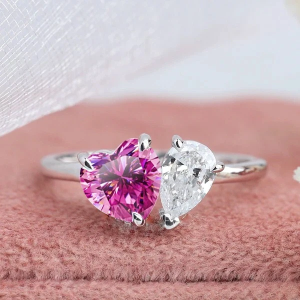 4 Ct Pink Heart Cut And 4 Ct Off White Pear Cut Treated Diamond 925 Silver Ring - Image 1 of 4