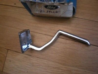 Manija de puerta interior derecha Ford LTD 1979 D9AZ-5422600-A nuevo de lote Foto 1 de 2