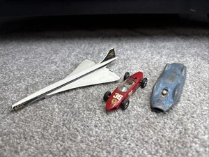 CORGI TOYS JOBLOT VINTAGE PRESSOFUSO PACCHETTO VEICOLI FERRARI BLUEBIRD CONCORDE - Foto 1 di 15
