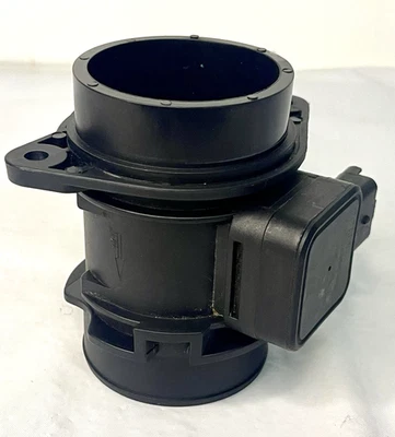 Citroen Peugeot Ford Toyota Mass Air Flow Sensor MAFN Delphi AF10188 19021 - Image 1 of 4