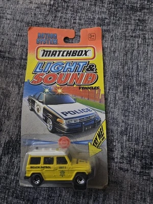 Matchbox Luz y Sonido Beach Patrol Mercedes Benz 280 GE Foto 1 de 2