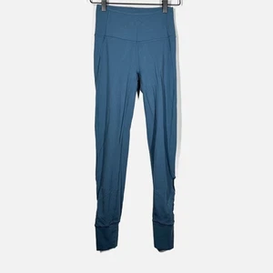 Lululemon Movimento Melodico 7/8 Stretto 25” Nulu Taglia 2 Blu Ardesia - Foto 1 di 7