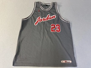 Air Jordan Trikot Herren 2XL grau rot Mesh Basketball Tank 23 Schrift Jumpman Patch - Bild 1 von 9