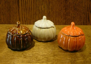 Transpac Ceramic #H1720 PUMPKIN TEA LITES, 3 Pieces,2.5" NEW from Retail Store - Picture 1 of 2