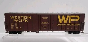 Walthers HO Boxcar Western Pacific WP 3818 - RTR - Picture 1 of 7