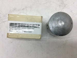 Suzuki Piston 0.50 Oversized 12110-33004-050 NOS Piston Only 1973-1977 GT250 - Picture 1 of 5