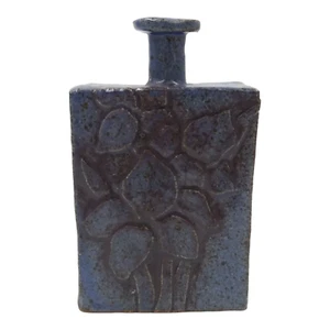 Steingut Keramik Vase Iris Blume Floral blaue Glasur strukturiert signiert Barb 2002 - Bild 1 von 12