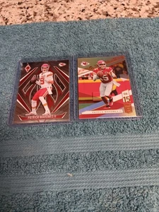 Patrick Mahomes 2024 Phoenix und 2019 Elite - Bild 1 von 2