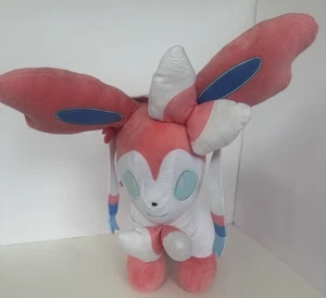 Build A Bear Pokémon Sylveon Eevee Evolution Plüschtier BAB groß 15 Zoll - Bild 1 von 14
