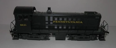 Atlas HO Scale POWERED Pennsylvania 8431 S-3 Diesel Engine - Image 1 of 4