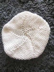 New Hand Knitted Girls Beret Cream - Picture 1 of 2