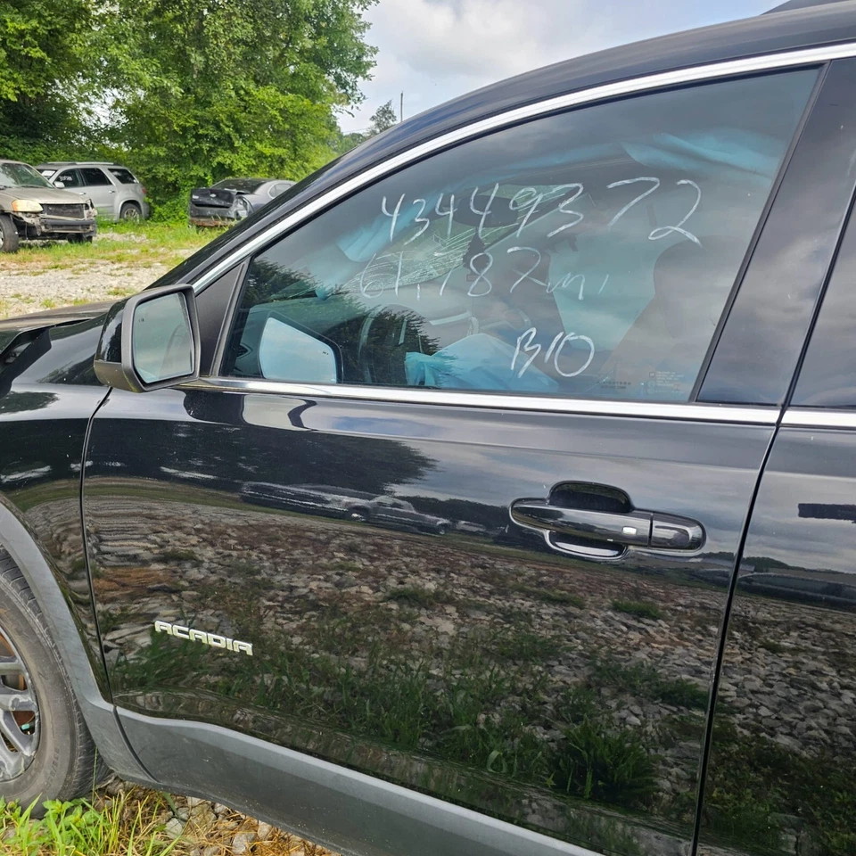 GMC Acadia 2018 carcasa de puerta Foto 1 de 2