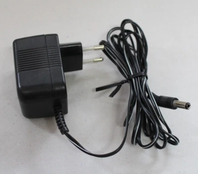 Netzteil AC-DC ADAPTOR LG090020EP  Output: 9V-200mA 1.8VA - Bild 1 von 4