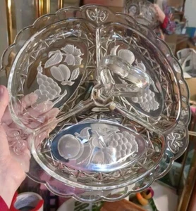 11" Glass Heart Handle 3 Section Serving Dish fruit Vegetable Trey VTG Flowers - Picture 1 of 9