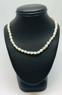 Girocollo collana con perle di fiume e chiusura Argento 925 - Immagine 1 di 2